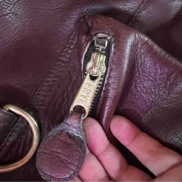 Vintage Frye Leather Backpack - Drawstring Closure Multiple Pockets Metal Zipper - Picture 9 of 9